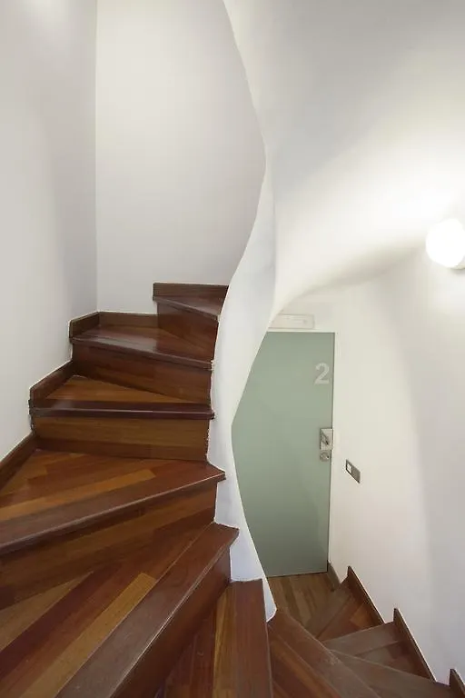 Barcelona Rooms Triple With Private Bathroom In Gothic スペイン