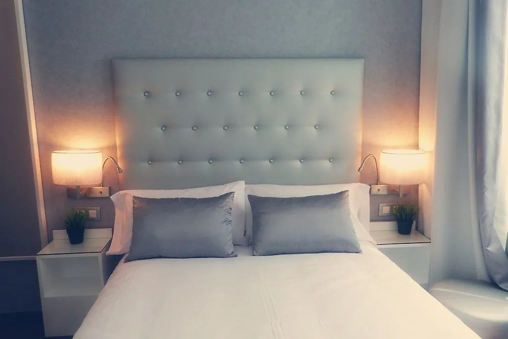 ゲストハウス Barcelona Rooms Triple With Private Bathroom In Gothic